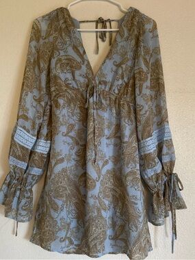 Boho Tie-Front Paisley Women's Blouse in Light Blue and Brown